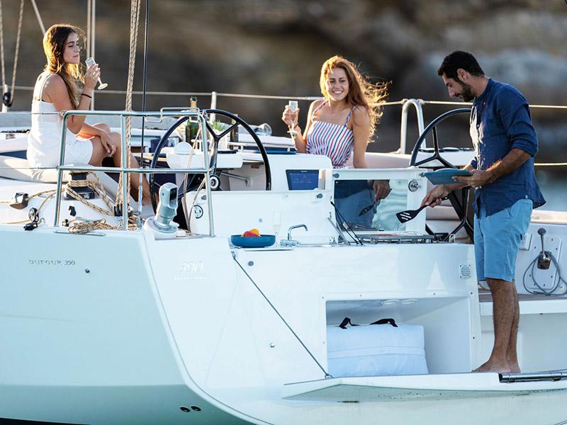 Book yachts online - sailboat - Dufour 390 GL - NEW 2022! - rent