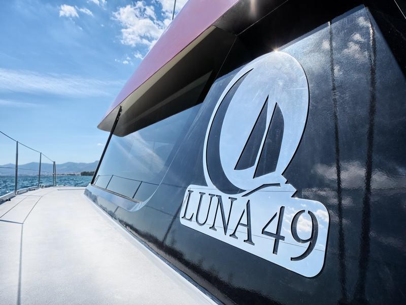 Book yachts online - catamaran - Luna 49 - RED - rent