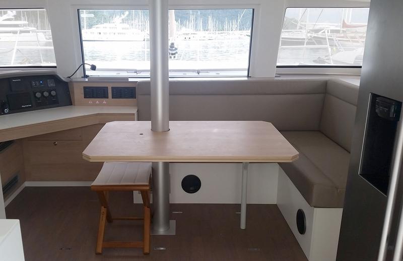 Book yachts online - catamaran - Bali 4.5 - LeAndra - rent