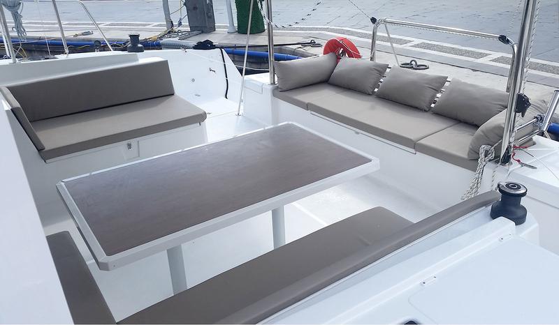 Book yachts online - catamaran - Bali 4.5 - LeAndra - rent