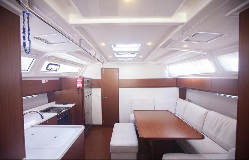 Book yachts online - sailboat - Bavaria Cruiser 46 Style - ISIK - rent