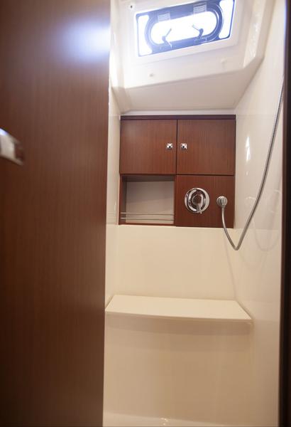 Book yachts online - sailboat - Bavaria Cruiser 46 Style - ISIK - rent