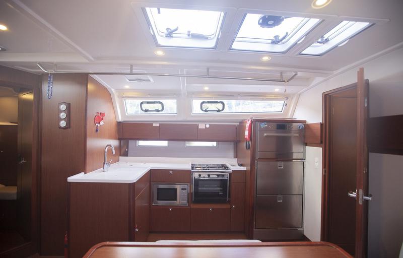 Book yachts online - sailboat - Bavaria Cruiser 46 Style - ISIK - rent