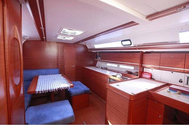 Book yachts online - sailboat - Dufour 450 GL - Dans - rent