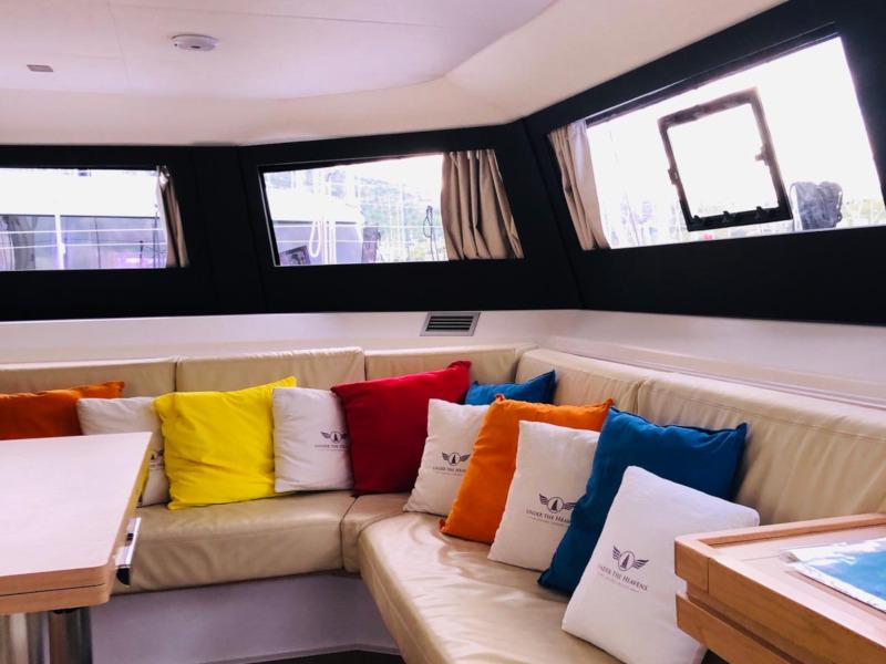 Book yachts online - catamaran - Dufour 48 Catamaran - NAMI NORI - COLOUR HULL, AC+GEN., UNDERWATER LIGHTS - rent