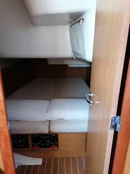 Book yachts online - sailboat - Sun Odyssey 39i - Xenia - rent