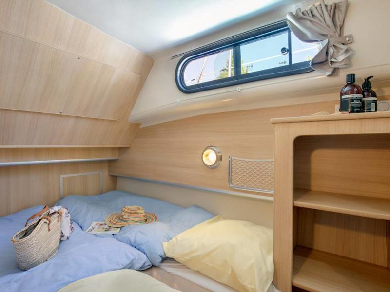 Book yachts online - motorboat - Octo Fly C - RHEINSBERG - rent