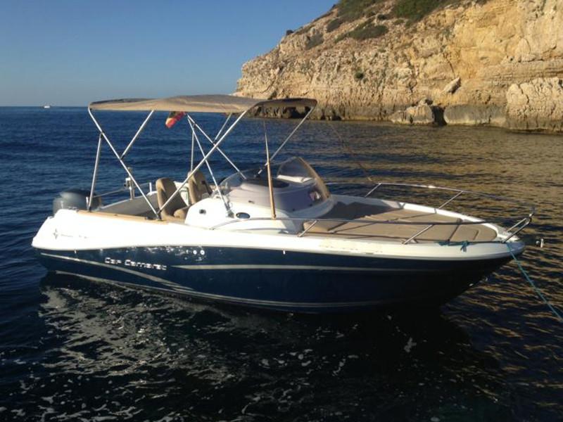 Book yachts online - motorboat - Cap Camarat 6.5 WA - Cigala - rent