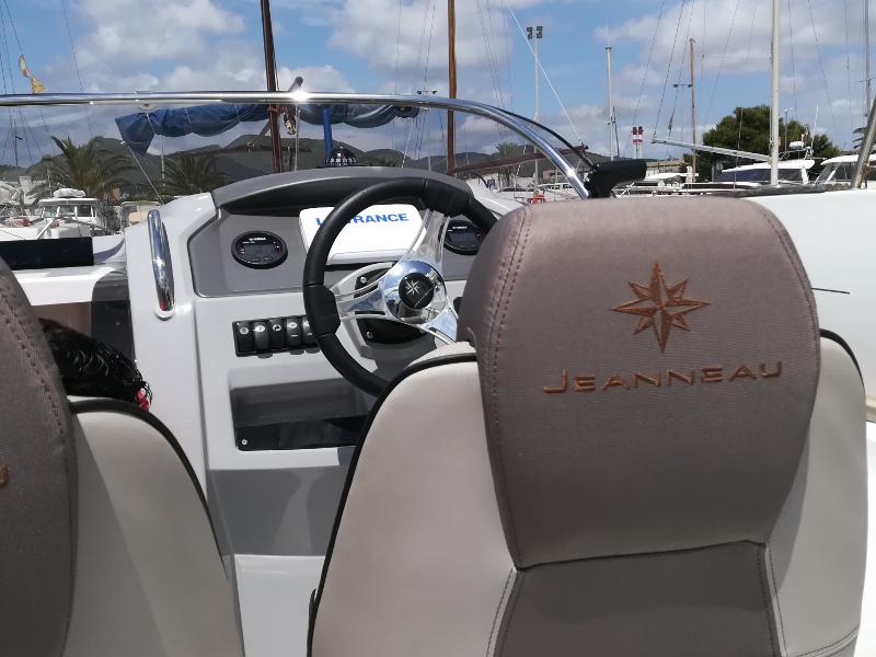 Book yachts online - motorboat - Cap Camarat 6.5 WA - Cigala - rent