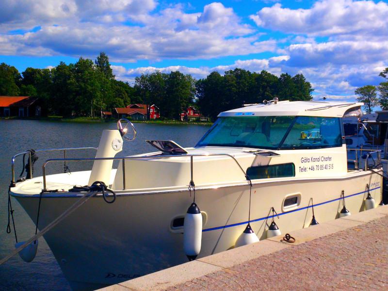 Book yachts online - motorboat - Delphia Escape 800 - no name - rent