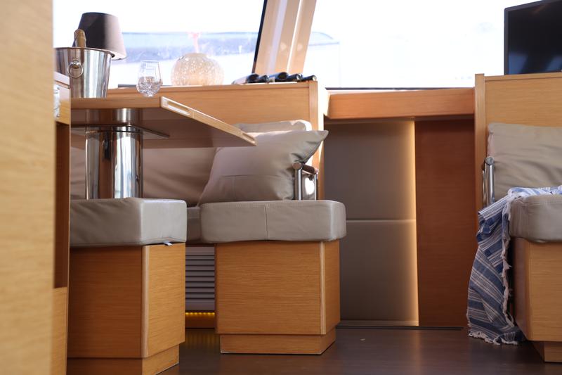 Book yachts online - catamaran - Nautitech 46 Fly - Aureliano - rent