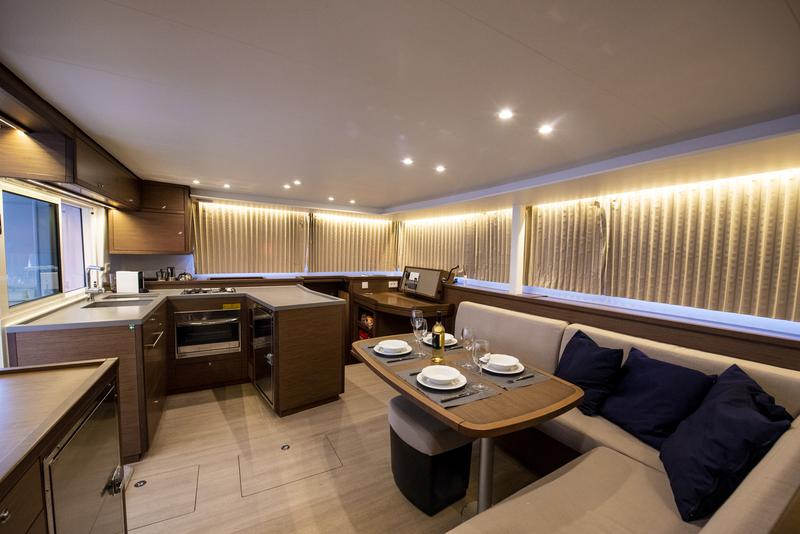 Book yachts online - catamaran - Lagoon 450 - Greis - rent