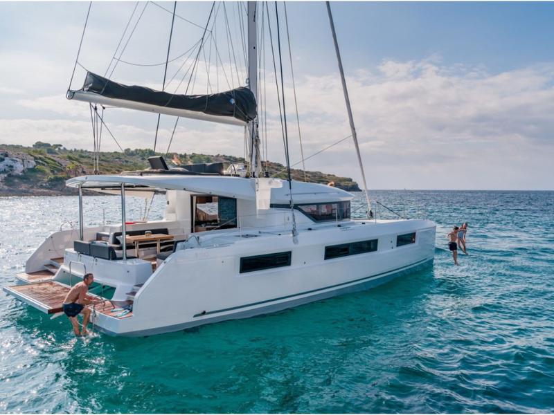 Book yachts online - catamaran - Lagoon 46 - Filippos - rent