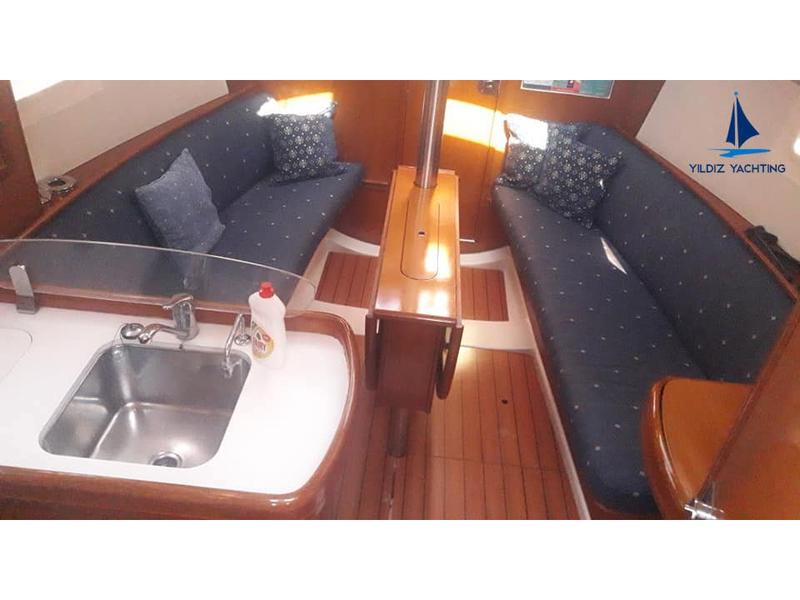 Book yachts online - sailboat - Oceanis 323 - Zippy - rent