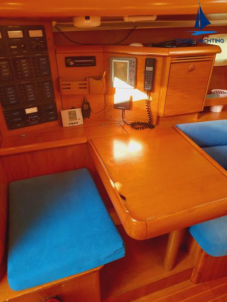 Book yachts online - sailboat - Oceanis 343 - Tombo - rent