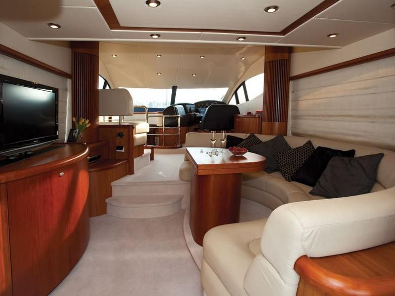 Book yachts online - motorboat - Sunseeker Manhattan 52 - NIMADO - rent