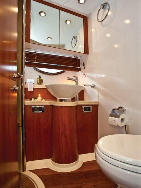Book yachts online - motorboat - Sunseeker Manhattan 52 - NIMADO - rent