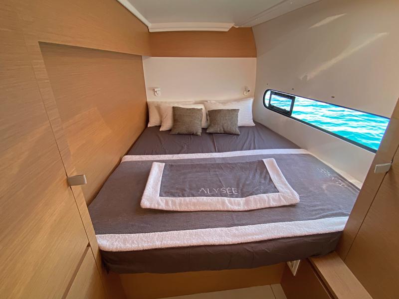 Book yachts online - catamaran - Excess 11 - Sail Speed - rent