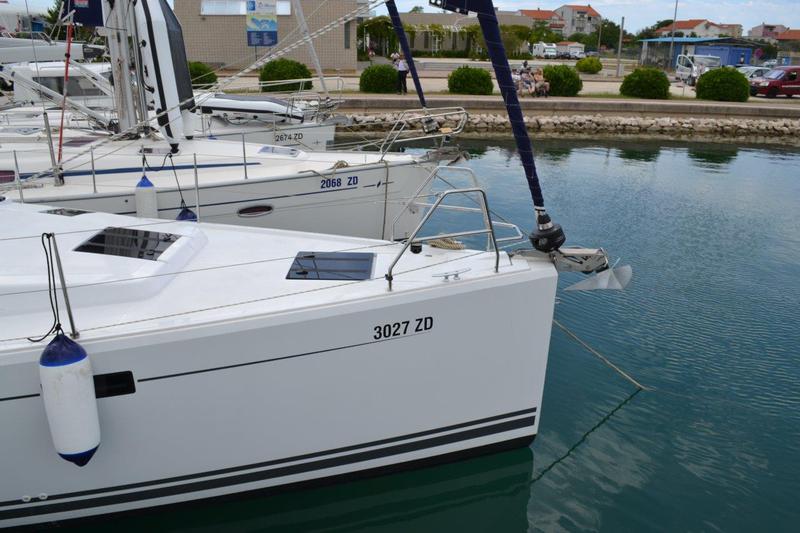 Book yachts online - sailboat - Hanse 415 - Vega - rent