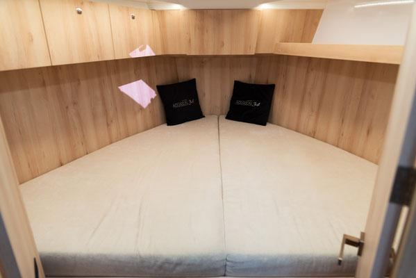 Book yachts online - motorboat - Nikhen Aquasun 34 - Aqua Sun - rent