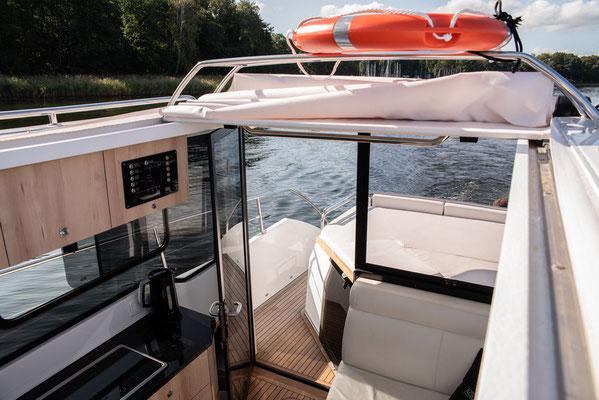 Book yachts online - motorboat - Nikhen Aquasun 34 - Aqua Sun - rent