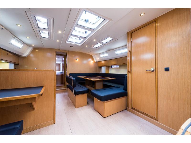 Book yachts online - sailboat - Bavaria Cruiser 50 - Altair - rent