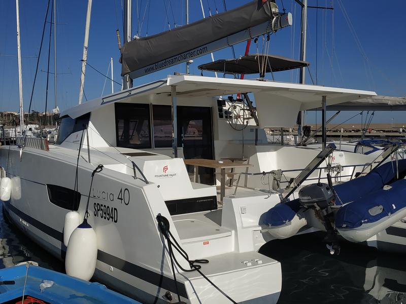 Book yachts online - catamaran - Lucia 40 - Margarita - rent