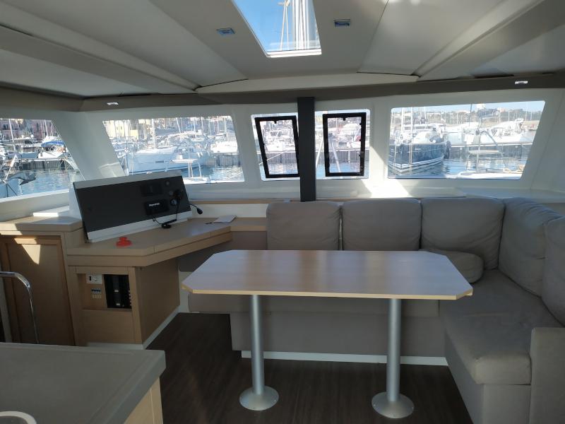 Book yachts online - catamaran - Lucia 40 - Margarita - rent