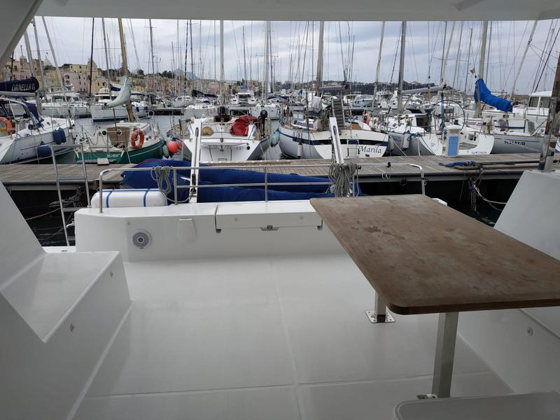 Book yachts online - catamaran - Lucia 40 - Margarita - rent