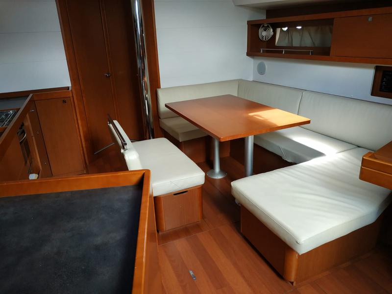 Book yachts online - sailboat - Oceanis 45 - Aleph - rent