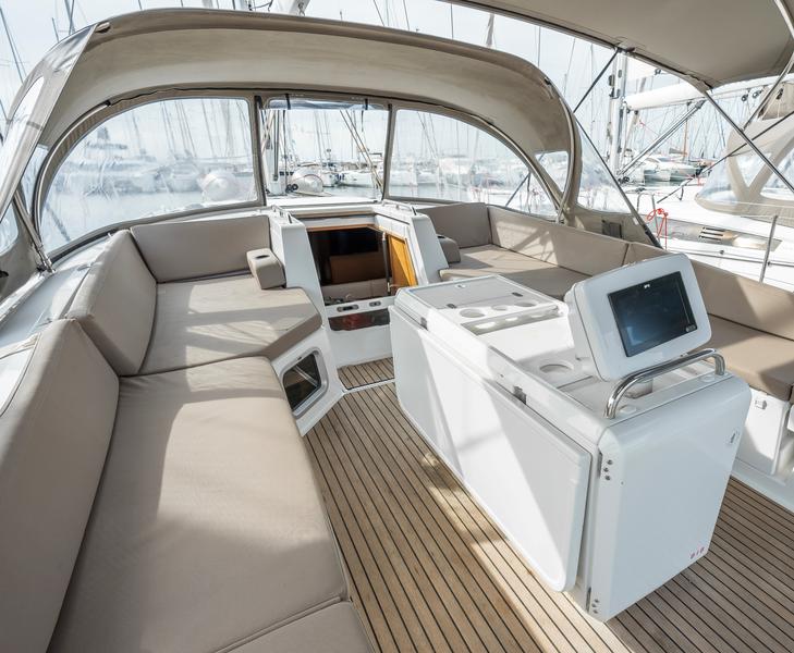 Book yachts online - sailboat - Jeanneau 54 - CELENA IV - rent