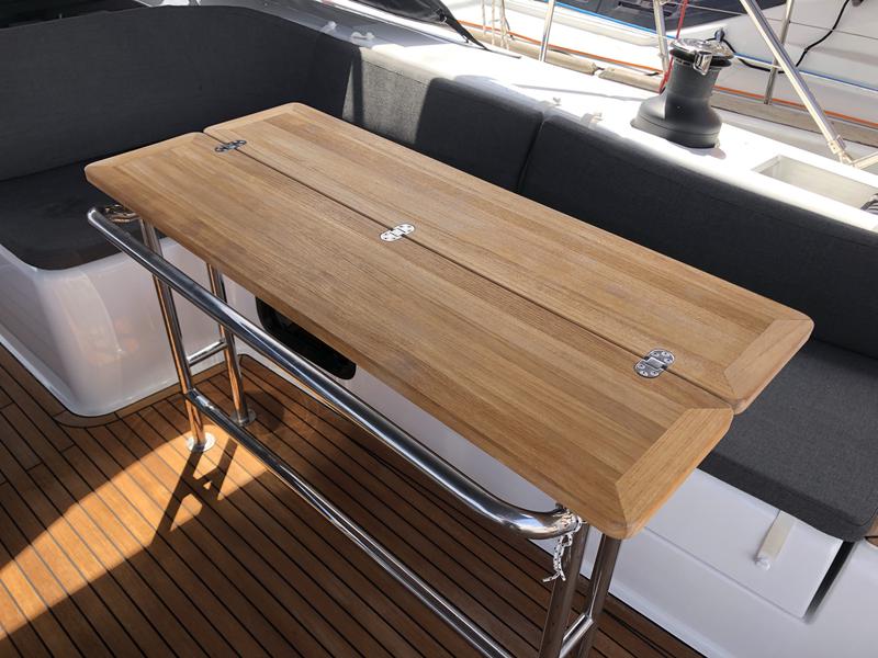 Book yachts online - sailboat - Hanse 508 - Lady Aga - rent