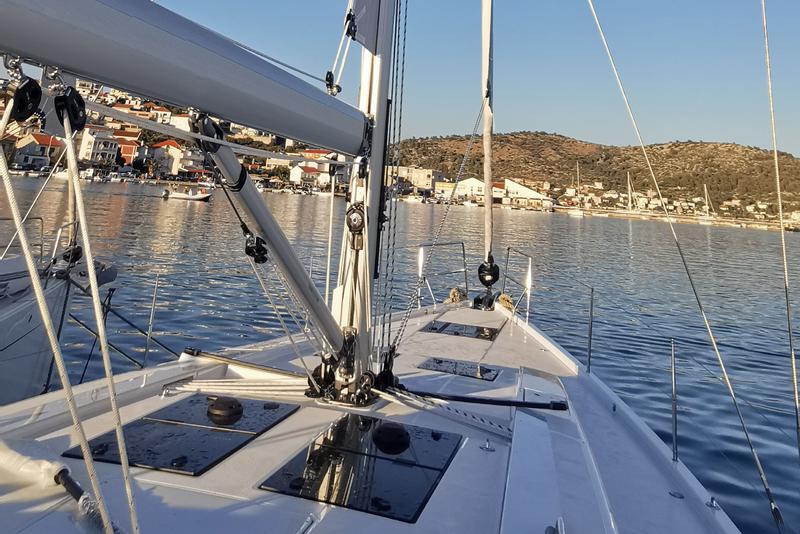 Book yachts online - sailboat - Hanse 508 - Lady Aga - rent
