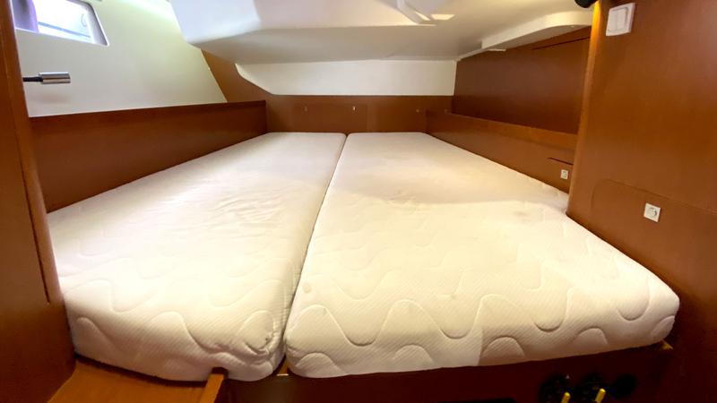 Book yachts online - sailboat - Oceanis 41 - Noah - rent