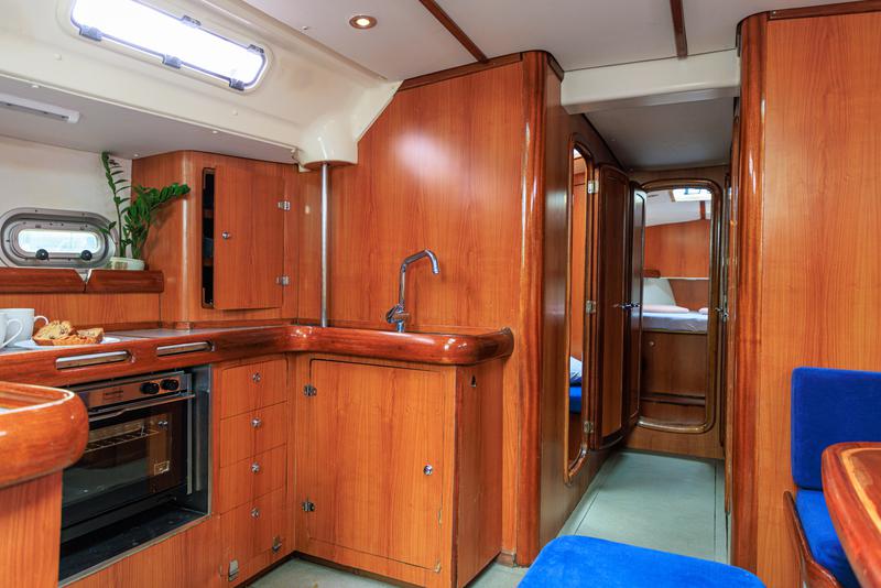 Book yachts online - sailboat - Bavaria 50 - Porto Candia - rent