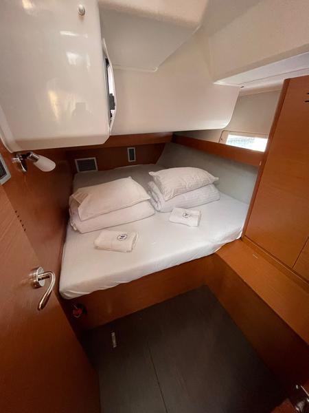 Book yachts online - sailboat - Dufour 460 - WILMA - AC and generator - rent
