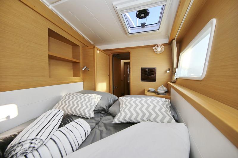 Book yachts online - catamaran - Lagoon 39 - Allimac - rent