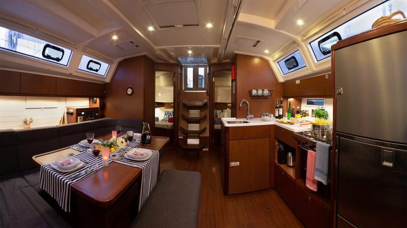 Book yachts online - sailboat - Bavaria 46 Cruiser - Trinity - rent