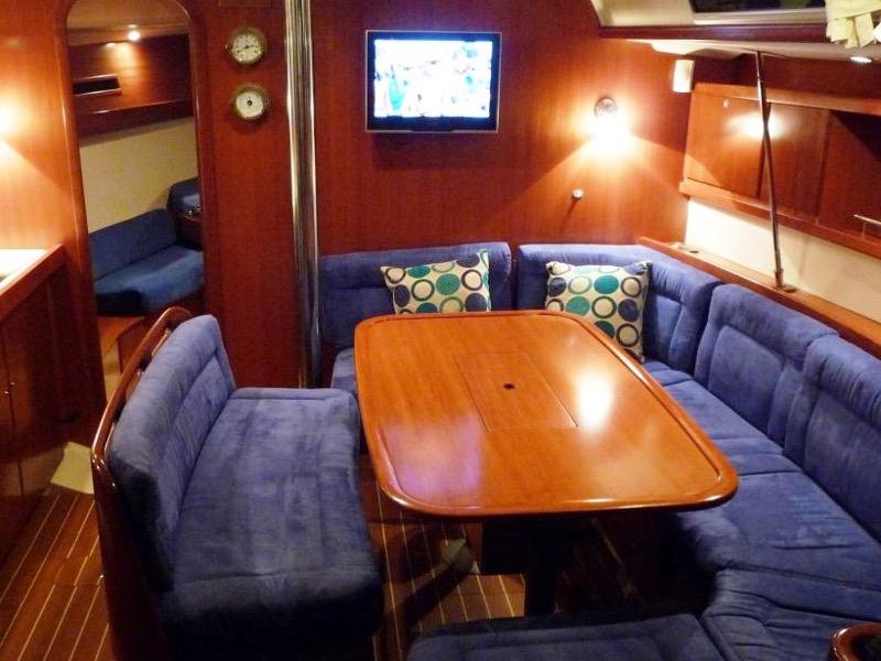 Book yachts online - sailboat - Dufour 425 - Loreley - rent