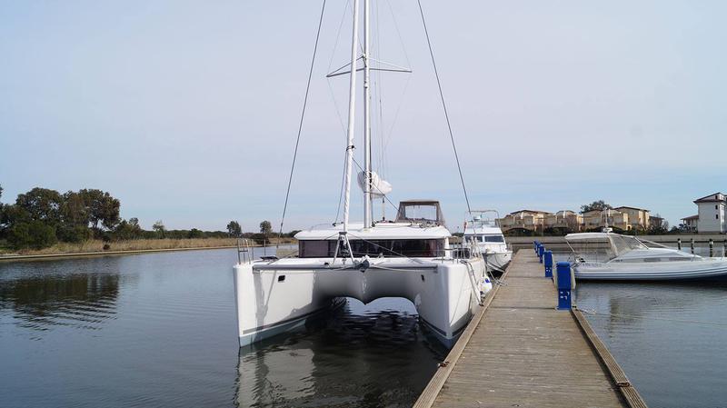 Book yachts online - catamaran - Lagoon 400 S2 - Caciarda - rent