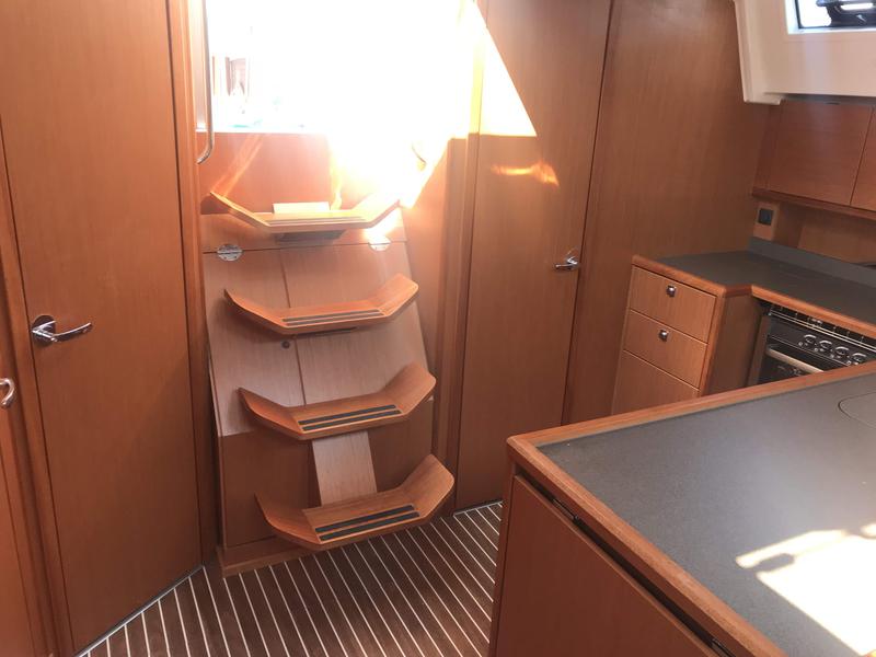Book yachts online - sailboat - Bavaria C45 Holliday - Barbara - rent