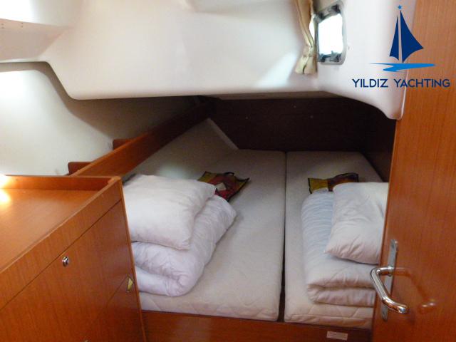 Book yachts online - sailboat - Cyclades 39.3 - Six Pack - rent