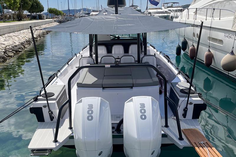 Book yachts online - motorboat - Axopar 37 - AXOPAR 37 - rent