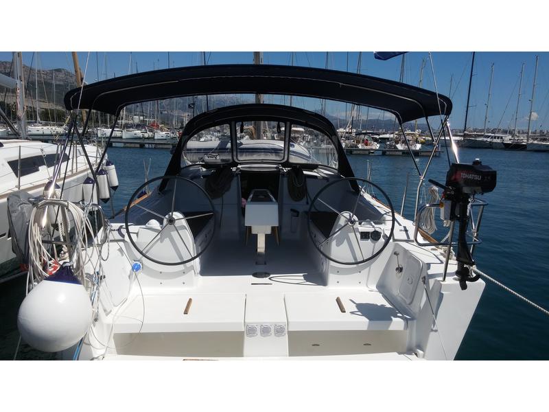 Book yachts online - sailboat - Dufour 382 Grand Large - Ceja - rent