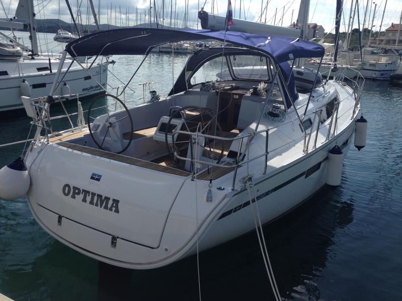 Book yachts online - sailboat - Bavaria Cruiser41 - Optima - rent