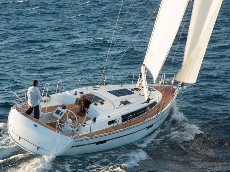 Book yachts online - sailboat - Bavaria 37 - Stairway to Heaven - rent