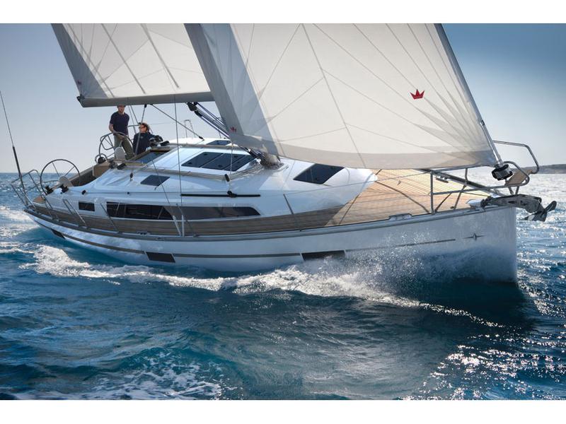 Book yachts online - sailboat - Bavaria 37 '15 - Gust - rent