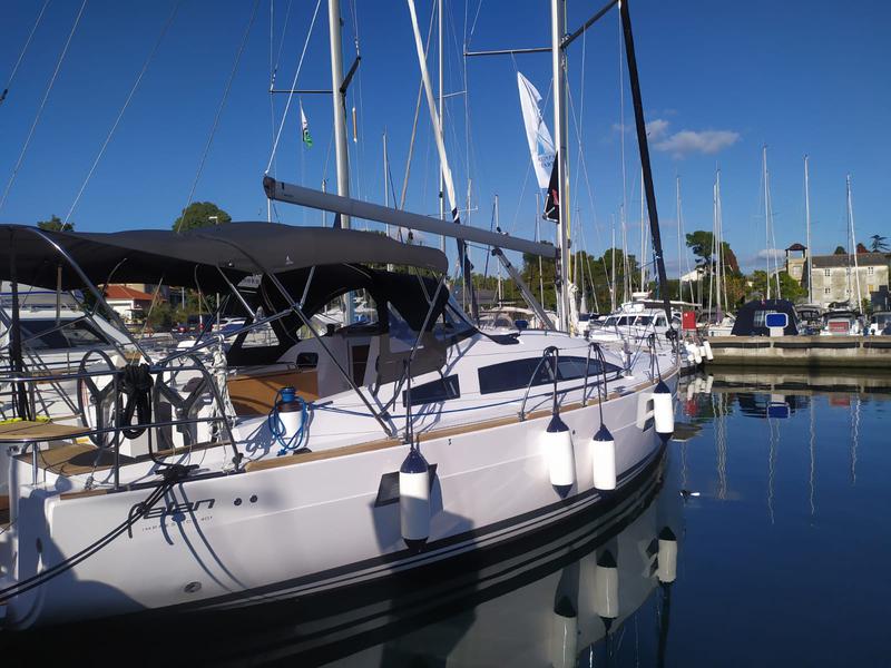 Book yachts online - sailboat - Elan Impression 40.1 - Baby Shark with A/C - rent