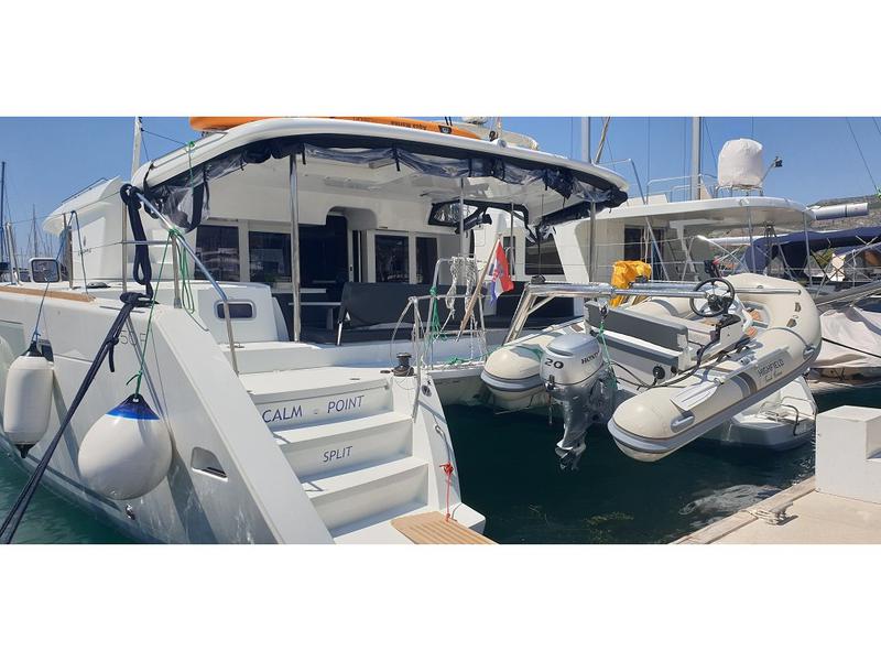 Book yachts online - catamaran - Lagoon 450 Fly - CALM POINT  - rent