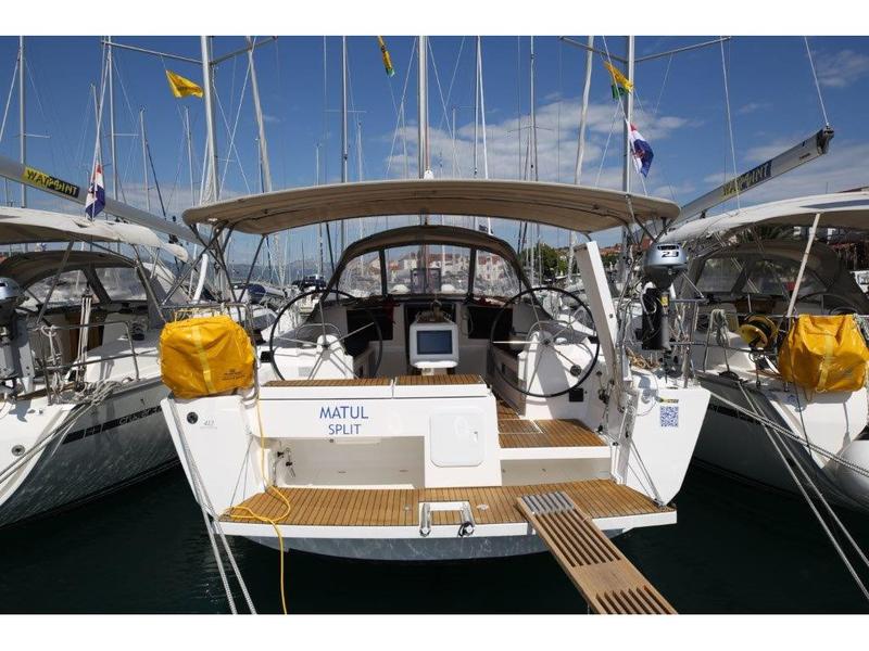Book yachts online - sailboat - Dufour 412 Grand large - Matul - rent